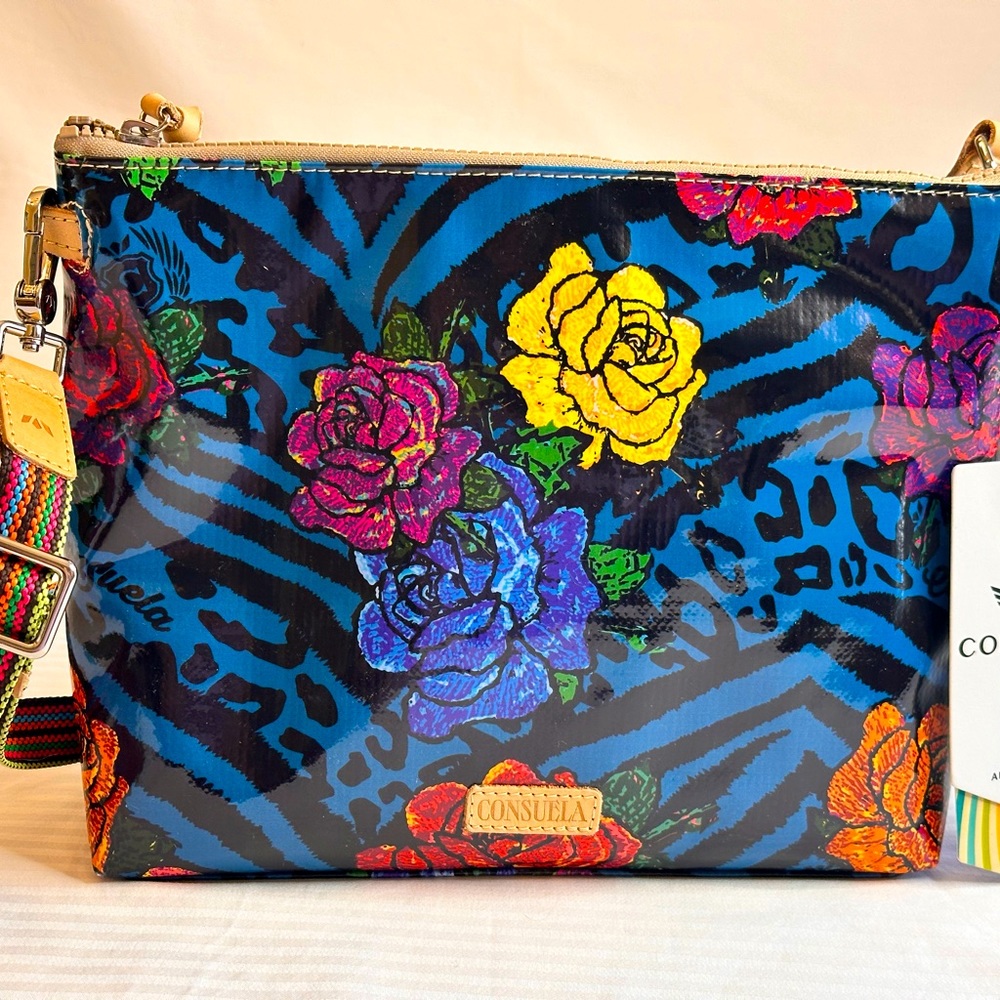 NEW CONSUELA downtown crossbody in lolo